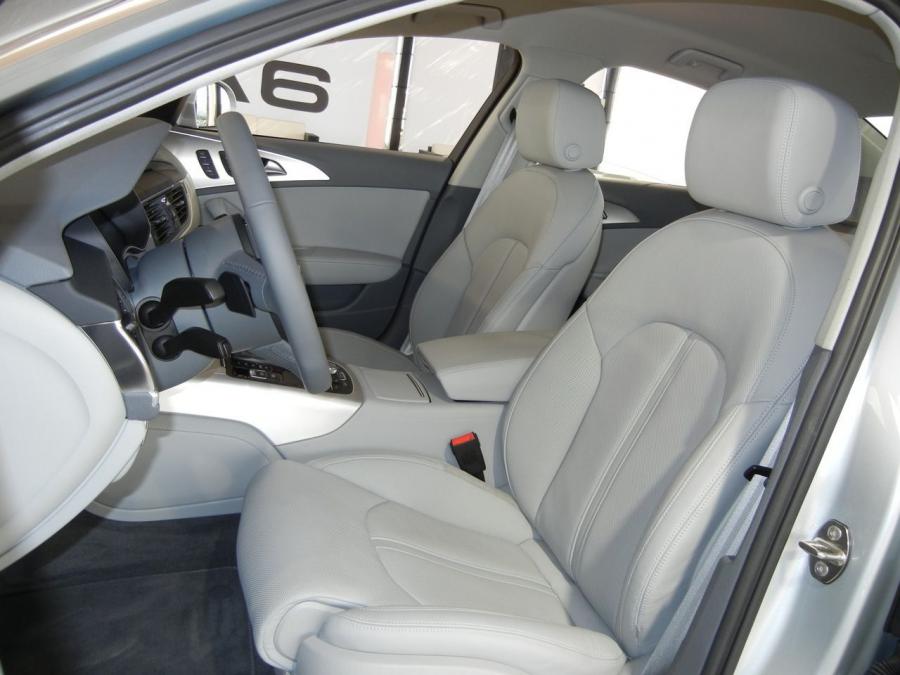 Интерьер Audi A6 3.0T S-Line Sedan (4G, C7) 2011 года  (WW) (фото 60 из 115)